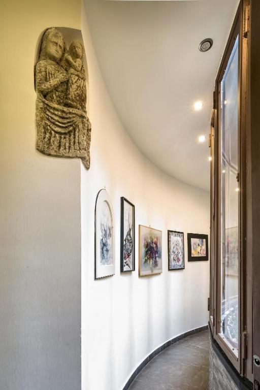 Boutique Hotel Piazza Carita ナポリ エクステリア 写真