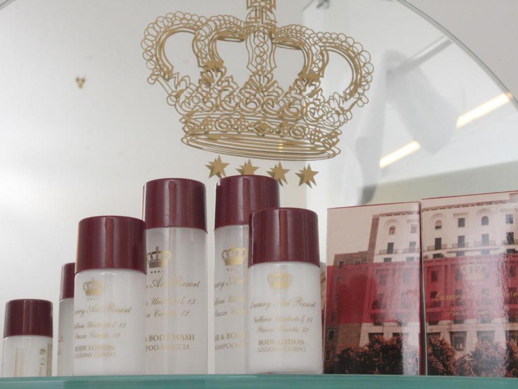 Boutique Hotel Piazza Carita ナポリ エクステリア 写真