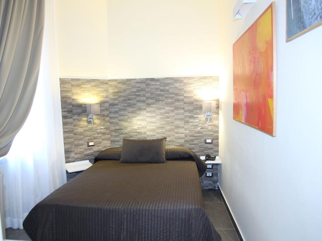 Boutique Hotel Piazza Carita ナポリ エクステリア 写真